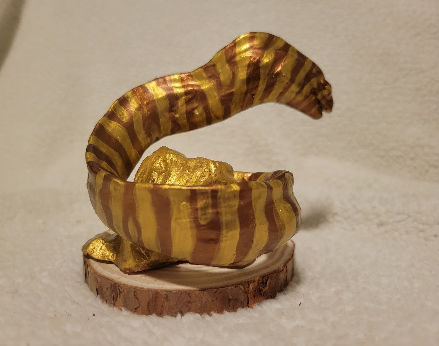 Zebra Moray Eel (Rusting Bronze & Gold)